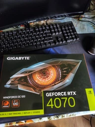 Видеокарта GIGABYTE GeForce RTX 4070 WINDFORCE OC 12G (GV-N4070WF3OC-12GD) фото от покупателей 10