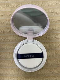 Тональний крем-кушон Missha Magic Cushion Cover Lasting SPF 50+/PA+++ No.23 15 г (8809581449299/2000962946390/8809747960910) фото від покупців 6