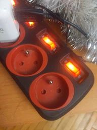 Сетевой тройник с заземлением Euroelectric X3 16А Черный (EE-3-16A(black)) фото от покупателей 9