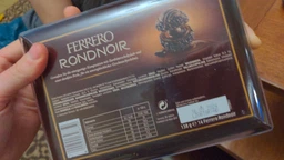 Цукерки Ferrero Rondnoir Dark Chocolate 138г