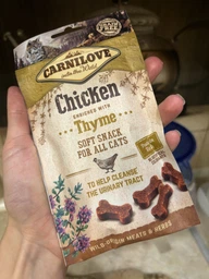 Ласощі для кішок Carnilove Semi Moist з куркою і чебрецем 0.05 кг (8595602527212) фото від покупців 5