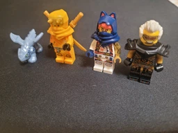Конструктор LEGO NINJAGO Гоночный робобайк-трансформер Сори 384 детали (71792) фото от покупателей 1