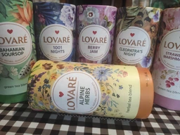 Суміш чорного та зеленого чаю Lovare 1001 Ніч з фруктами та пелюстками квітів 80 г у подарунковому пакованні фото від покупців 4