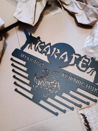 Медальница именная карате для спортсмена на подарок