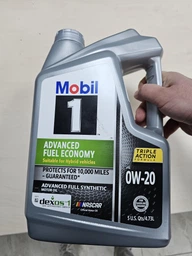 Моторне масло Mobil 1 0W-20 Advanced Full Synthetic Fuel Economy, 4 л фото від покупців 9