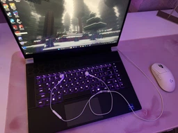 Миша бездротова Logitech G Pro X Superlight Wireless Magenta (910-005956)