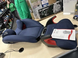Автокрісло BRITAX-ROMER KIDFIX SL BLACK SERIES Cosmos Black