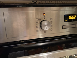 Духова шафа електрична Electrolux , 65л (EOF3H40BX) фото від покупців 10