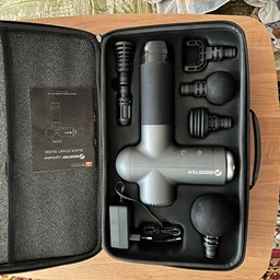 Массажер перкуссионный Booster Lightsaber 2400 mAh (Батарея не съёмная) фото от покупателей 5