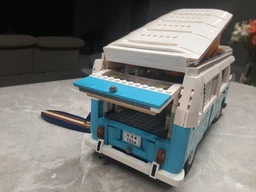 Конструктор LEGO ICONS Фургон Volkswagen T2 Camper 2207 деталей (10279) фото от покупателей 5