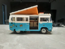 Конструктор LEGO ICONS Фургон Volkswagen T2 Camper 2207 деталей (10279) фото от покупателей 3