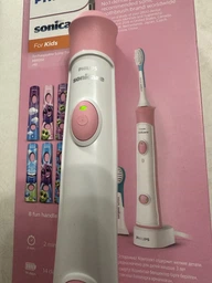 Детская электрическая зубная щетка Philips Sonicare HX6352/11 фото от покупателей 17