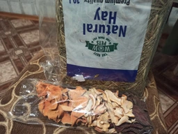 Сіно для гризунів Wow Pets з ласощами 10 л 00526 фото від покупців 2