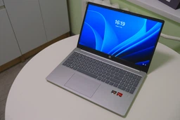 Ноутбук HP Laptop 15-fc0021ua (8F2C1EA) Natural Silver / AMD Ryzen 5 7520U / RAM 16 ГБ / SSD 512 ГБ / Підсвітка клавіатури фото від покупців 9