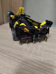 Конструктор LEGO Technic Bugatti Bolide 905 деталей (42151)