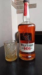 Бурбон Wild Turkey 101 до 8 лет выдержки 0.7 л 50.5% (8000040500036)