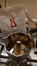 Кавоварка гейзерна Bialetti Moka Express Silver 0.23L (0001164) фото від покупців 3