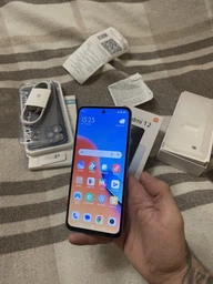 Мобильный телефон Xiaomi Redmi 12 8/256GB Sky Blue (997613) фото от покупателей 12