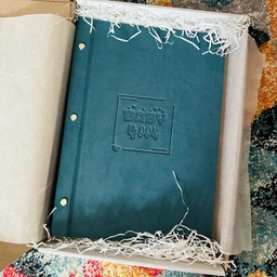 "Baby book" для детских фотографий, первый альбом малыша на украинском, цвет голубой фото от покупателей 17