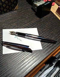 Ручка перова Regal Чорна Хромований корпус в бархатному чохлі (R25026.F)