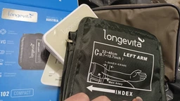 Тонометр Longevita BP-102 с памятью для двух пользователей и адаптером (BP102) фото от покупателей 2