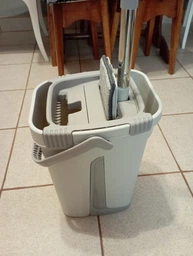 Набiр для прибирання швабра ледар з відром 12 л Scratch Cleaning Mop Expert R1 З віджимом і складною ручкою Змінні насадки з мікрофібри фото від покупців 11