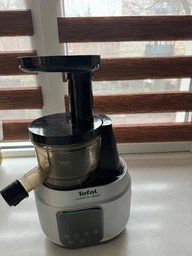 Соковыжималка шнековая TEFAL JUICE & CLEAN ZC420E38 фото от покупателей 10