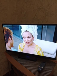 Телевизор Ergo 32" 32WFS9200 фото от покупателей 4