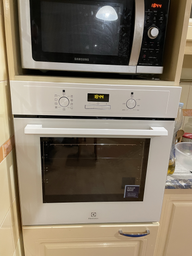 Духова шафа електрична Electrolux , 65л (EOF3H40BX) фото від покупців 7