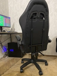 Кресло игровое GAMING CHAIR OC-810 с подставкой для ног, цвет черный/белый фото от покупателей 5