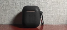 Силиконовый чехол для AirPods 1/2 с карабином Black (черный) фото от покупателей 10