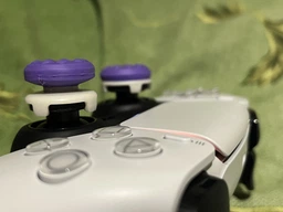 Накладки на стіки KontrolFreek® Galaxy (Purple) для Sony DualShock PS4 / DualSense PS5 [382252710] фото від покупців 2