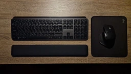 Підставка для зап'ястя до клавіатури Logitech MX Palm Rest Graphite фото від покупців 3