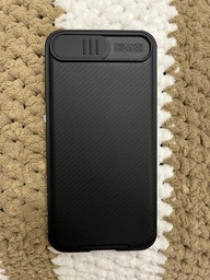 Карбоновая накладка Nillkin Camshield (шторка на камеру) для Apple iPhone 7 / 8 / SE (2020) (4.7") Черный / Black фото от покупателей 3