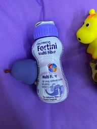 Энтеральное питание Nutricia Fortini с пищевыми волокнами со вкусом клубники для детей от 1 года 200 мл (8716900553370) фото от покупателей 6