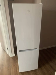 Холодильник Beko RCSA270K20W фото від покупців 2
