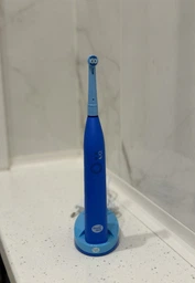 Дитяча електрична зубна щітка Donto Dent Blue від 4 років 2 режими на акумуляторі та на зарядку для хлопчика та дітей kids young електрощітка на подарунок комплект наклейок