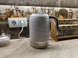 Електрочайник Russell Hobbs 24363-70 фото від покупців 5