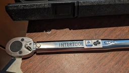 Динамометрический ключ 1/2", 28-210 NM INTERTOOL XT-9006 фото от покупателей 2