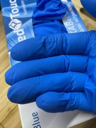 Одноразові рукавиці MedTouch нітрилові без пудри Розмір XS 100 шт. Сині (4820226660019/Н345085) фото від покупців 1