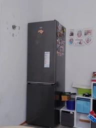 Холодильник із морозильною камерою Beko B5RCNA405HMG фото від покупців 16