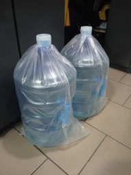 ПЕТ бутиль 18.9л. для води з ручкою VIAPLAST (00000003264) фото от покупателей 1