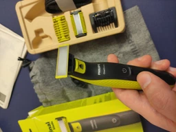 Электростанок Philips OneBlade QP2821/20 для лица и тела (8720689001960) фото от покупателей 6