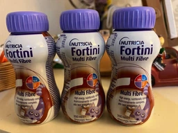 Энтеральное питание Nutricia Fortini Фортини с пищевыми волокнами со вкусом шоколада для специальных медицинских целей для детей от 1 года 200 мл (8716900553356) фото от покупателей 8