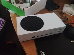 Ігрова консоль Microsoft Xbox Series S 512GB (White) фото від покупців 7