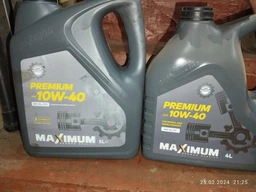 Моторна олива Maximum Premium 10W40 SL/CF 4 л (СТ-00143733) фото від покупців 7