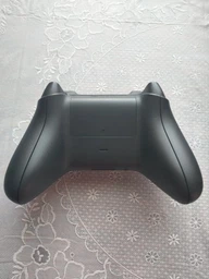 Геймпад Microsoft Xbox Series X | S Wireless Controller Pulse Red (QAU-00012) фото від покупців 2