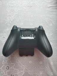 Геймпад Microsoft Xbox Series X | S Wireless Controller Pulse Red (QAU-00012) фото від покупців 3