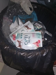 Упаковка беззернового полнорационного консервированного корма Optimeal для взрослых кошек с чувствительным пищеварением с ягненком и индюшиным филе в соусе 85 г х 12 шт (4820215364607)(B2711602) фото от покупателей 2