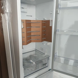 Холодильник Beko RCNA305K20W